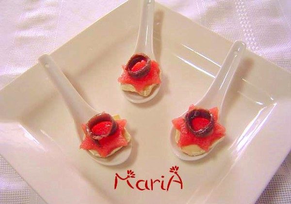 Tapa de sandía, queso de rulo y anchoa del Cantábrico