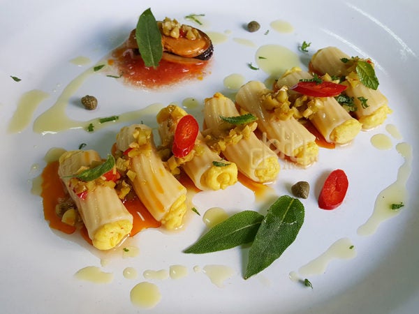 Ensalada de pasta rellena