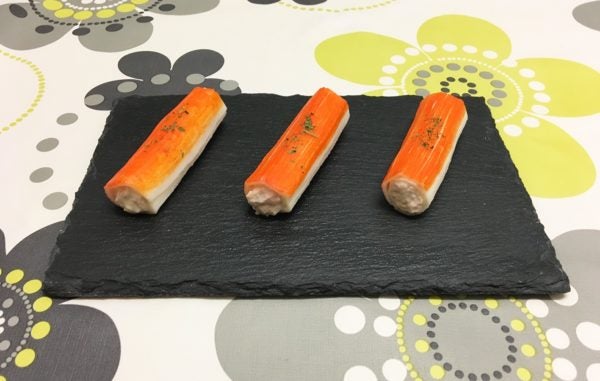Canelones de surimi con bonito y anchoas