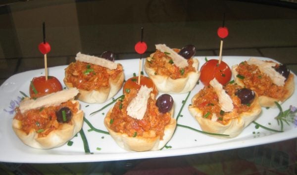 Canapés de cogote de bonito