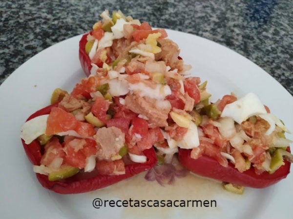 Pimientos rellenos de ensaladilla
