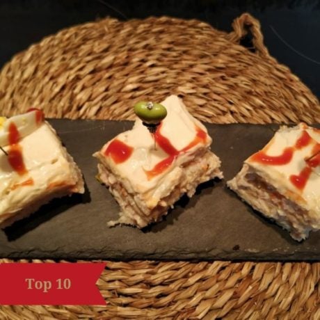 Canapés navideños de pan de molde