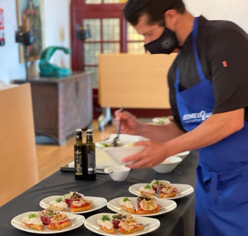 Taller de pintxos en Bermeo Tuna Tasting