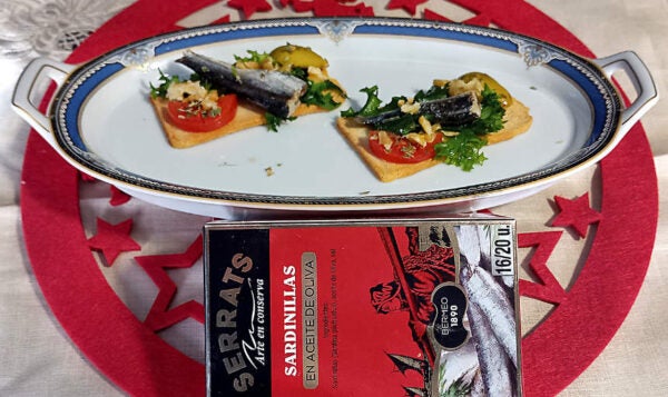 Canapés de sardinillas