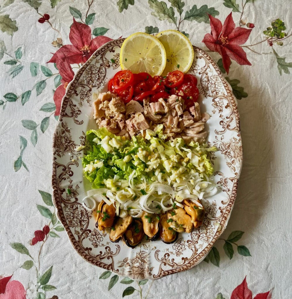 Ensalada-de-Bonito-del-Norte-y-mejillones-en-escabeche