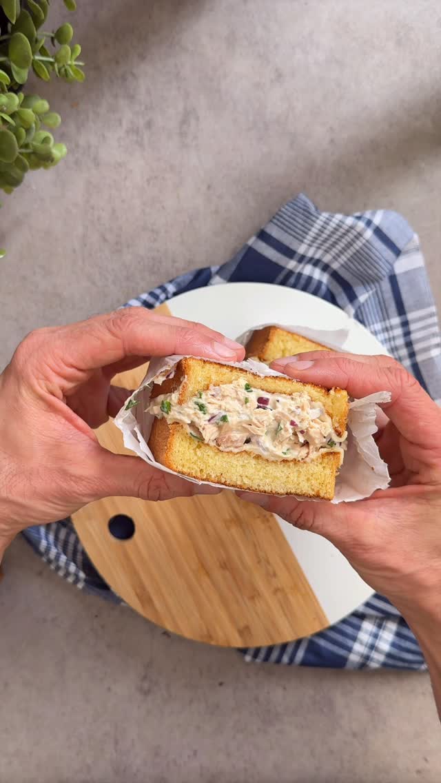 Sándwich de Bonito del Norte y pan brioche