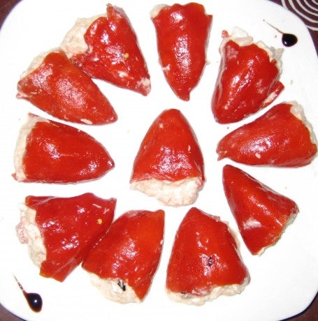 Pimientos del piquillo rellenos de Bonito del Norte de Conservas Serrats