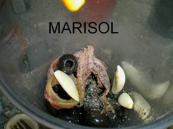 Preparación tapenade con anchoas del Cantábrico Serrats