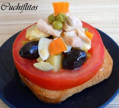Tapita de ensalada con bonito del norte de Conservas Serrats