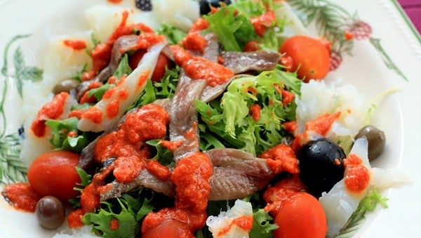 Xatonada con atún claro y anchoas del Cantábrico de Conservas Serrats