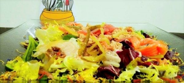 Ensalada con ahumados y mojama de atún