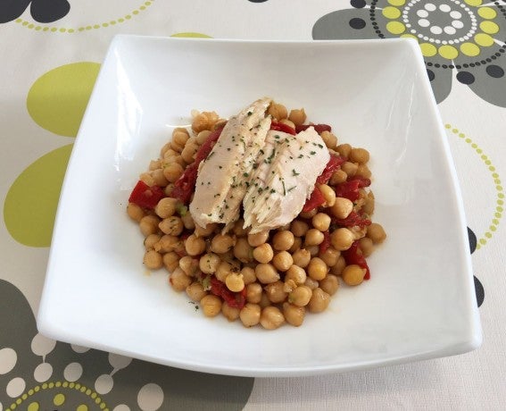 Ensalada de garbanzos con ventresca de Bonito del Norte