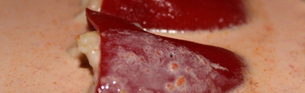 Pimeintos rellenos con bonito y langostinos