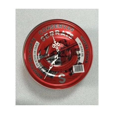Reloj hecho con una lata de bonito
