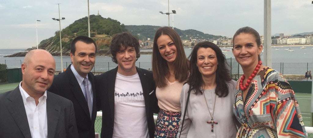 Equipo de Serrats y representantes de MasterChef