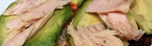 Tostas de ventresca de bonito